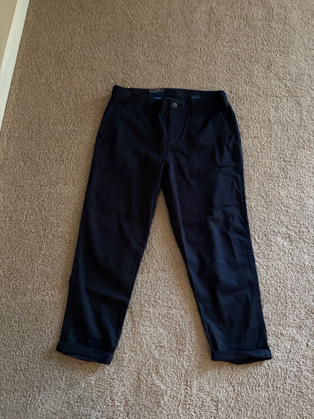 Tommy Hilfiger Women’s Navy Straight-Leg cropped pants nwt size M - Picture 2 of 6